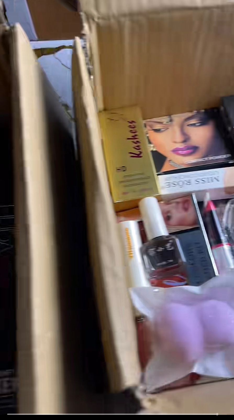 Makeup Deal 01