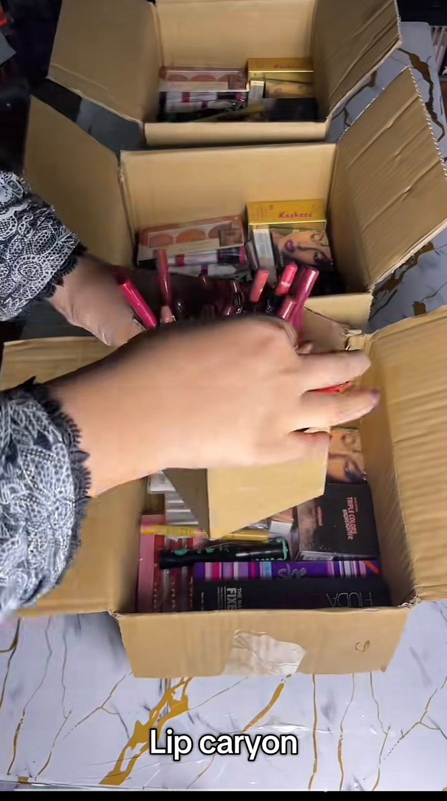 Makeup Deal 01