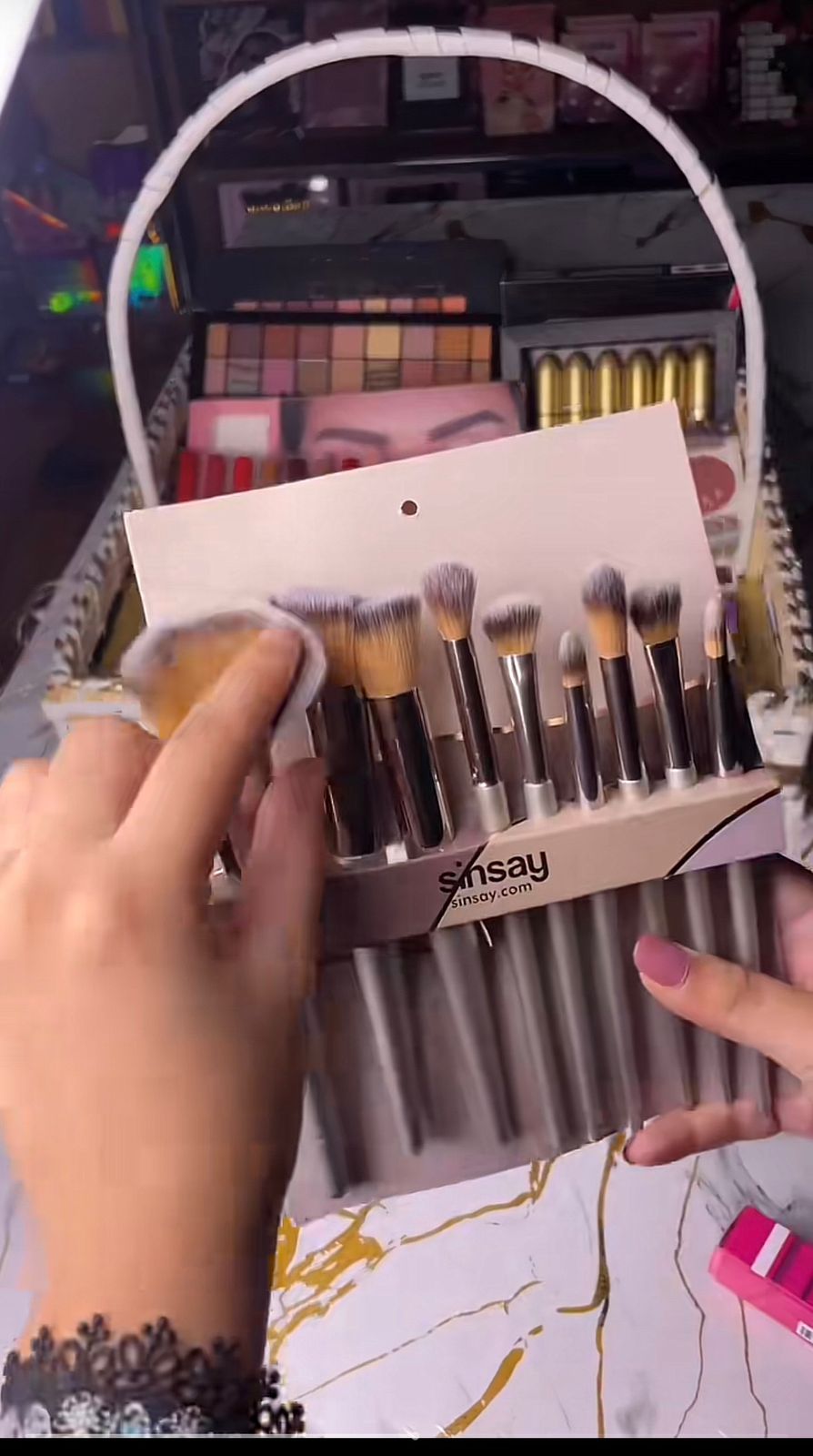 Makeup Deal 02