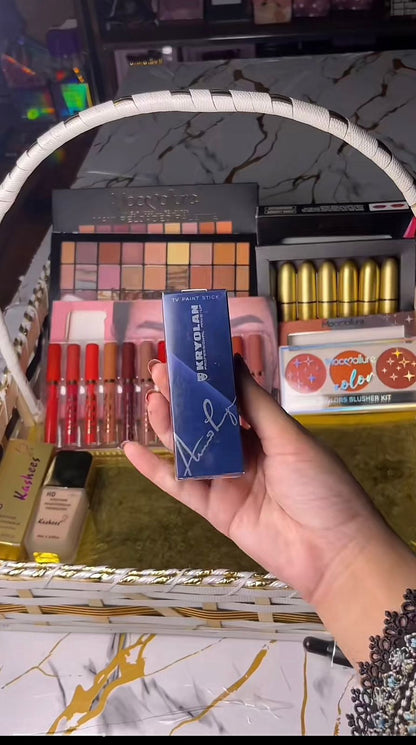 Makeup Deal 02